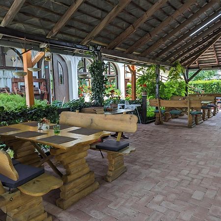 Margareta Etterem Es Vendeghaz Gasthaus Balatonberény Екстериор снимка